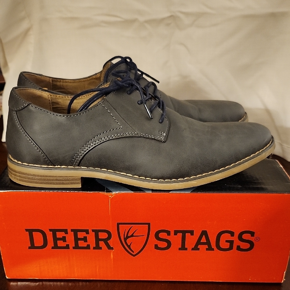 Deer Stags Gray Oxford Shoes with Suede Uppers and Rubber Soles